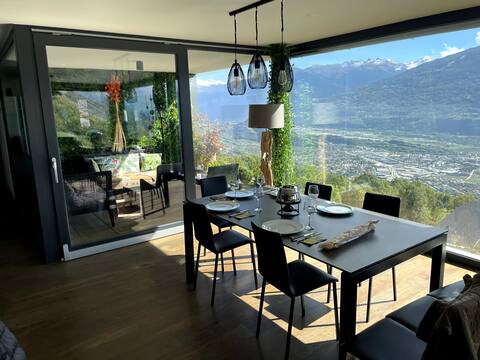 Valais Conthey : Best view on the plain