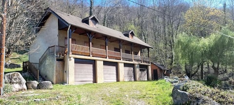 House with views of the Pyrenees