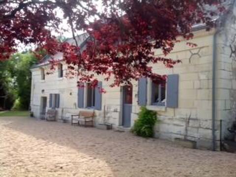 Peaceful Tourangelle house