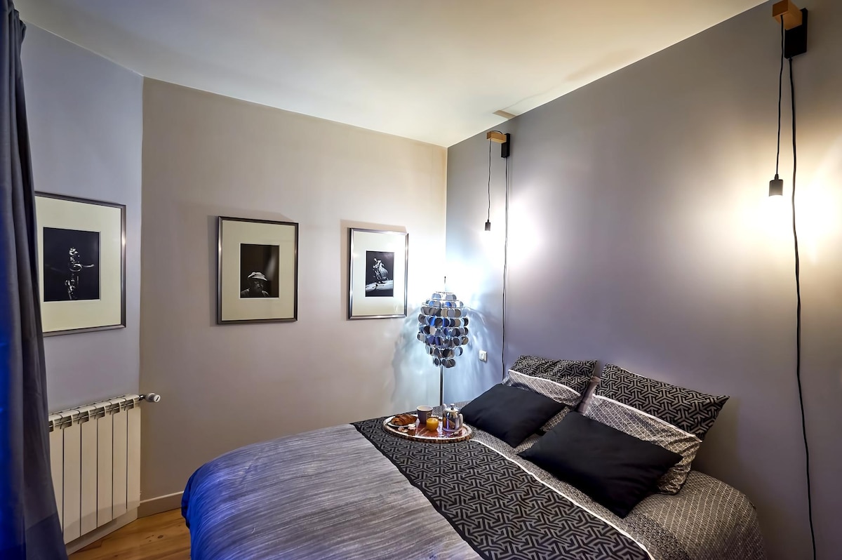 Popular Airbnb listing: NID COSY Bordeaux  4-6 pers/ terrace in Bordeaux