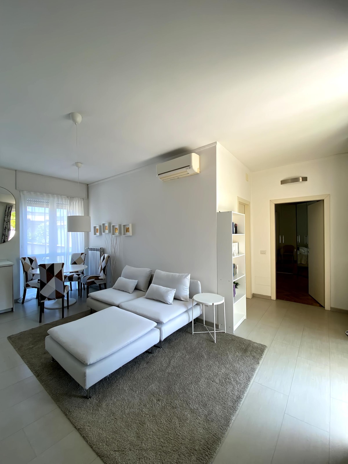 Successful Airbnb property: Cosy penthouse with double terrace in Milano