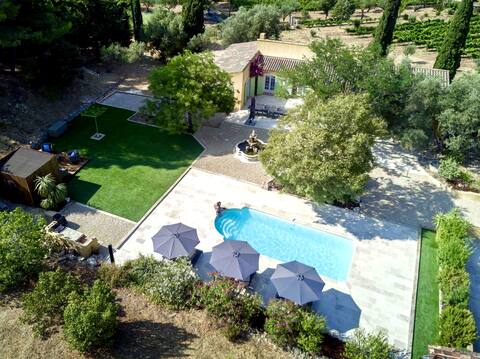 Villa Les Lauriers in the country side of Provence