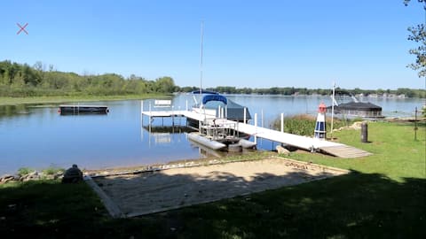 Cozy lakefront cottage in the ❤️ of Amish country!