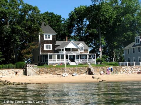 Vintage Shoreline Cottage with Sandy Beach