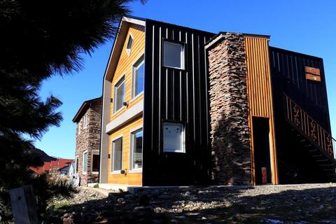 House 3, BUENAVISTA CHALTEN, MOUNTAIN HOUSES.