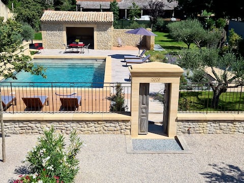 Le Cabanon de Nans. Charming cottage in Provence.