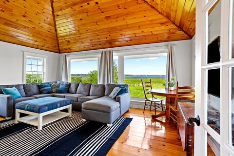 Sunset Waterfront Privacy Beach