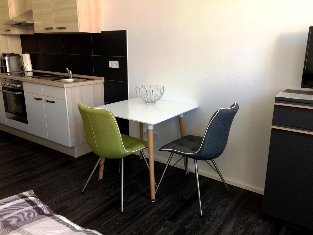 Erfolgreiche Airbnb-Immobilie: Centrally located, new 1-room apartment in Tübingen