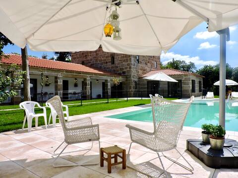 Quinta do Ribeirão with private pool