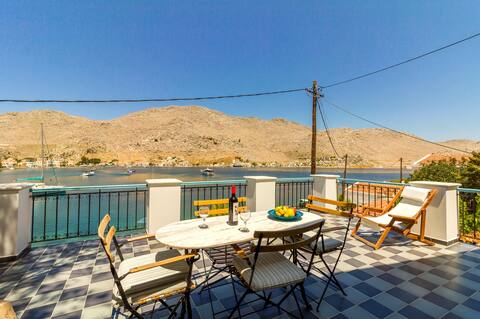 The Vegghera House - Seafront Apartment