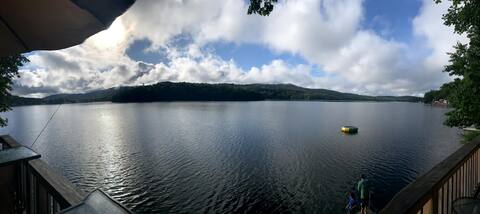 Scenic Lake Front Home near Saratoga/Lake George