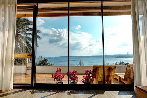 South Bay Beach House Seaside Bundle Cottage for 5-8 people