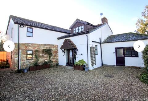 Beautiful Cottage set in Lincolnshire countryside