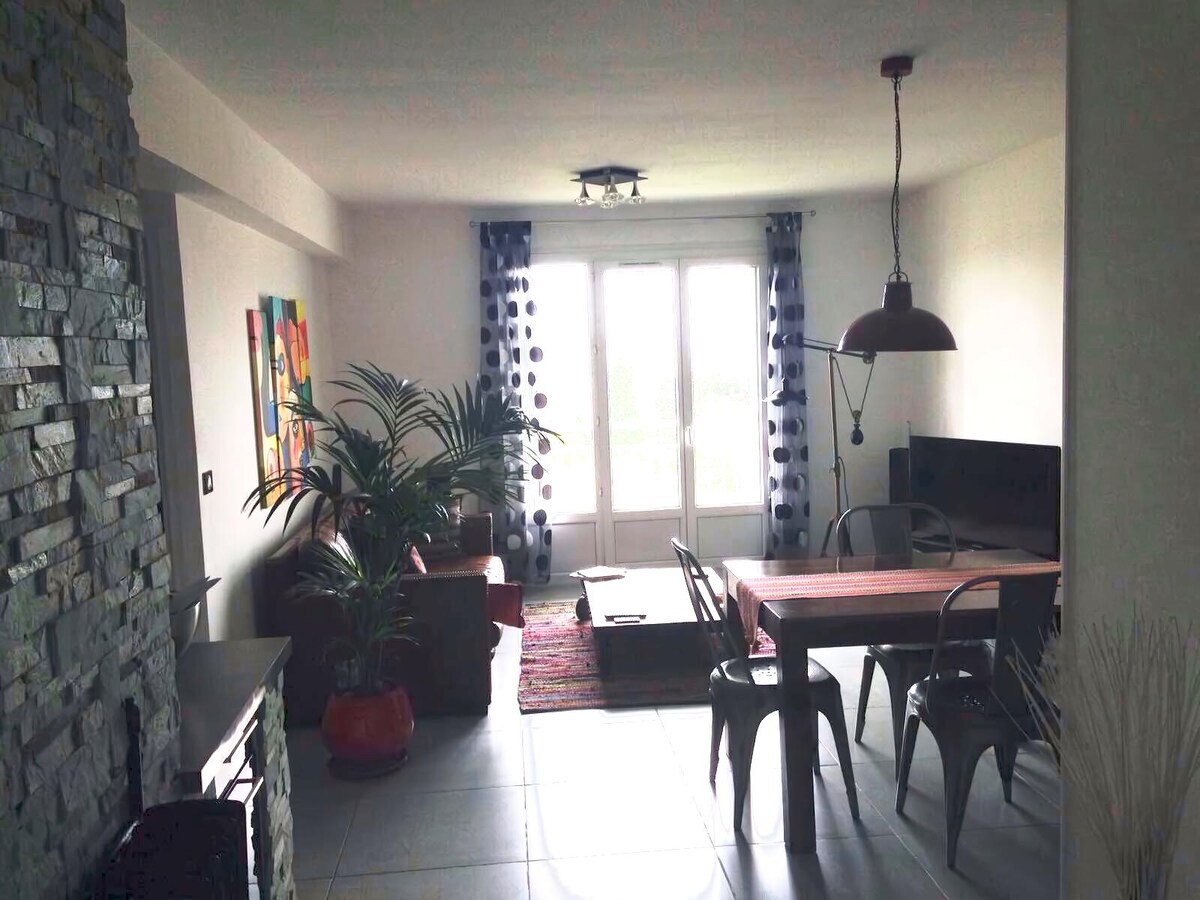 Erfolgreiche Airbnb-Immobilie: All team app, 200m to the beach in La Seyne Sur Mer