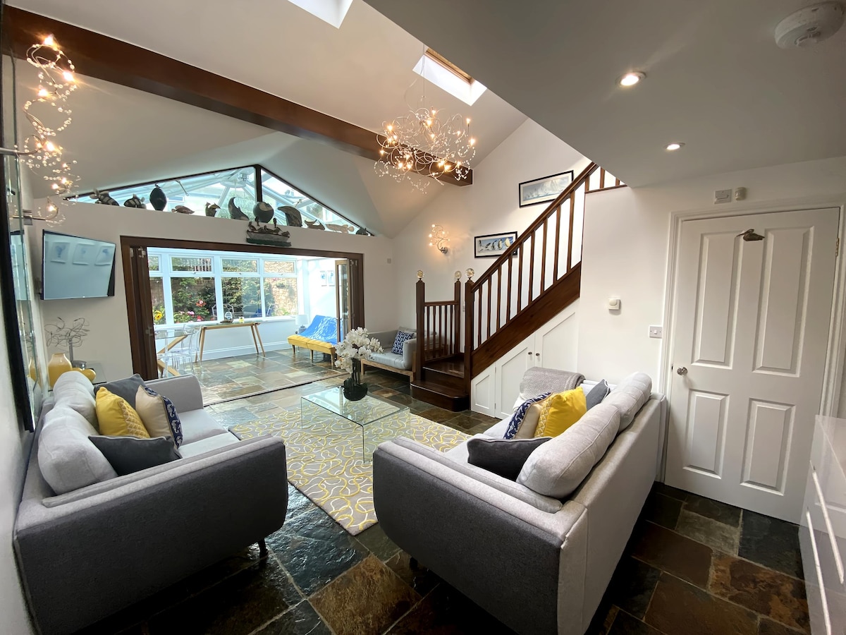 Top Airbnb: Beautiful Contemporary Beach Living. à Stokeinteignhead