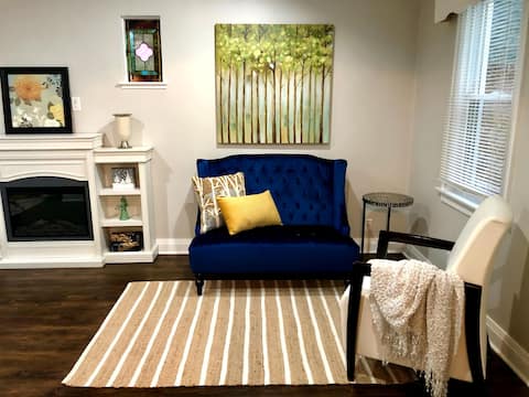 ✽ Charming Cottage ✽ close to College/Town/Station