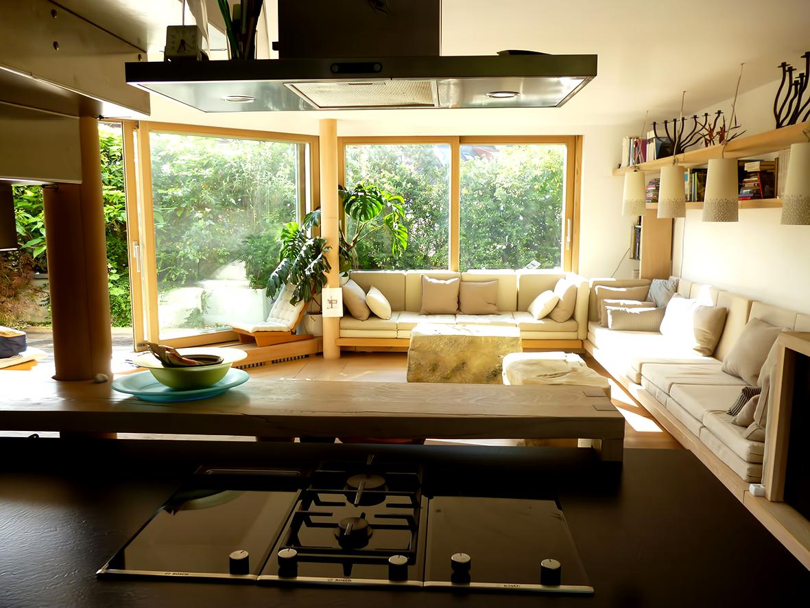 Popular Airbnb listing: Sunny City Loft with 2 terases in Augustenstraße