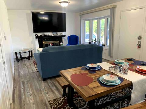 Spacious 2-br, 1 bath home w/AC near Naval Base