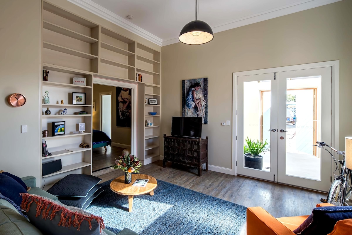 Successful Airbnb property: Heritage Apartment on Lewis Street in Port Lincoln