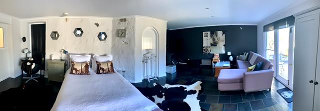 Popular Airbnb listing: Idyllic Beachside  Sanctuary in Cottesloe