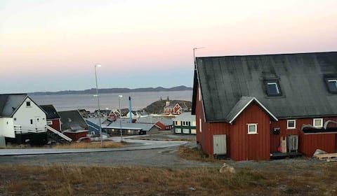 Cozy retro home. Beautiful Fjord view.