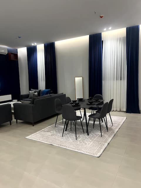 Modern Modern Smart Entry Apartment