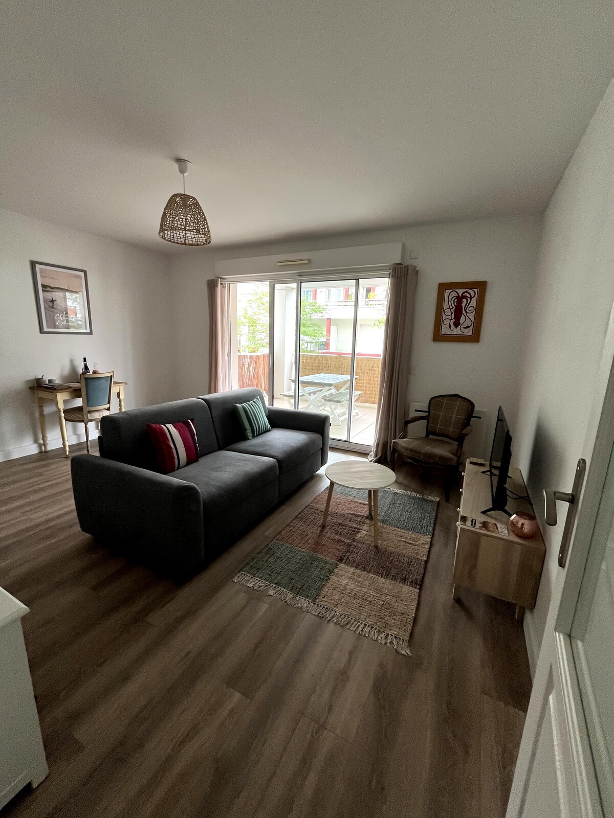 Annonce Airbnb populaire: T2 Anglet, sunny terrace, parking à Anglet