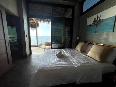 A-Lofts Ocean View suite amazing location & view