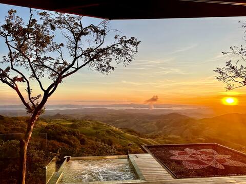 Magnolia Suite, Therapeutic Jacuzzi,Monteverde CR