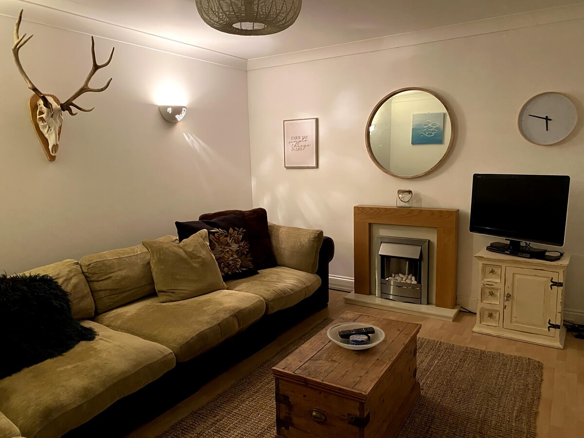 Successful Airbnb property: Shoreline hideaway, 1 min to the beach in Tendring
