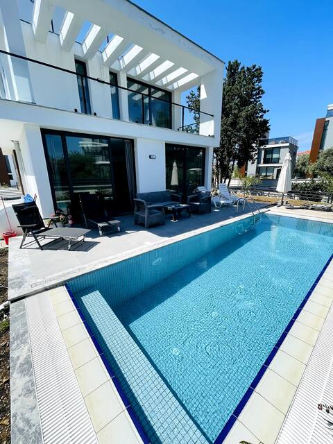 Newly built 2+1 villa with pool!
