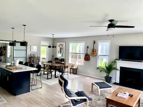 Modern New Home Near the City