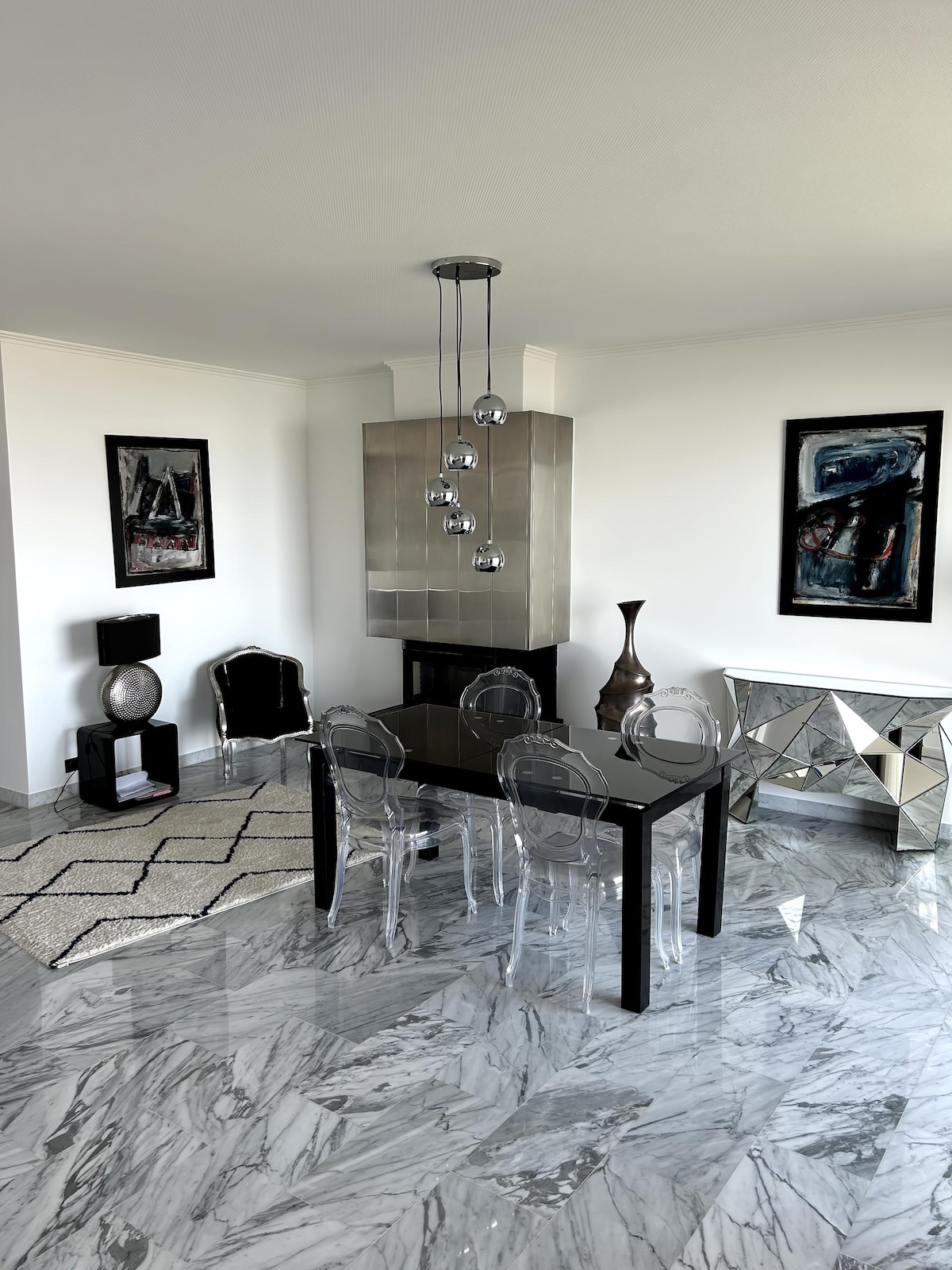 Top performing Airbnb: Sumptuous apartment with sea view! in Cagnes Sur Mer