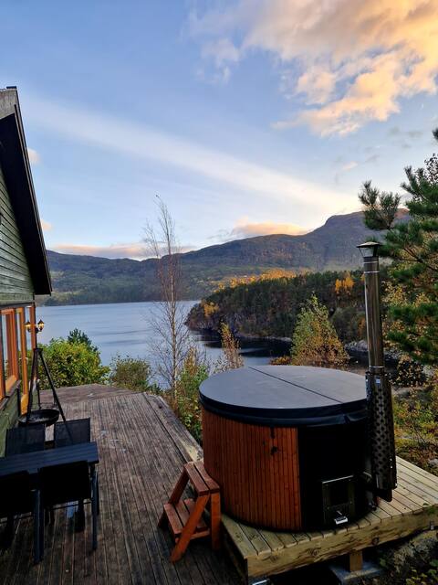 Cabin with fantastic views in Vanvik, Sauda/Suldal