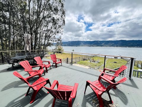 Peaceful Paradise Lake House | 7 bed | 12 guest