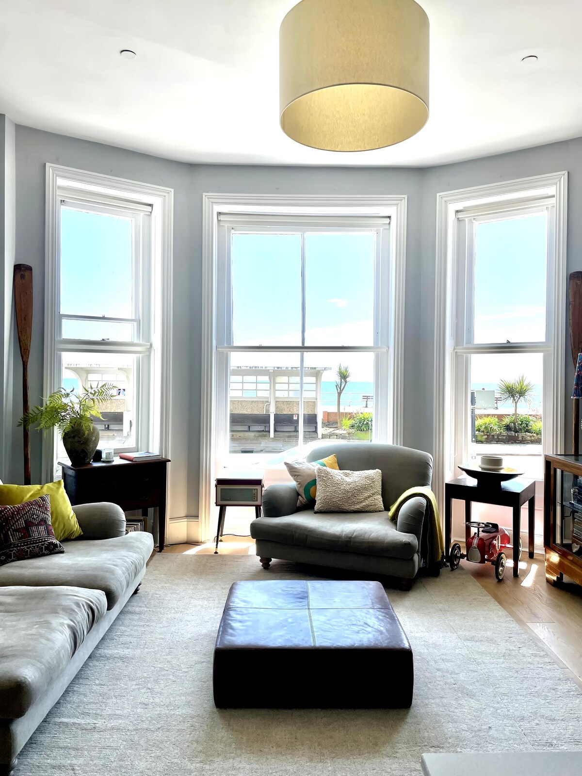 Top Airbnb: Luxury Seaview Apartment in Westfield