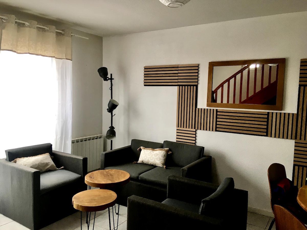 Proprietà Airbnb di successo: St Georges de Didonne/Royan
T2 Duplex Apartment Rental a Saint Georges De Didonne