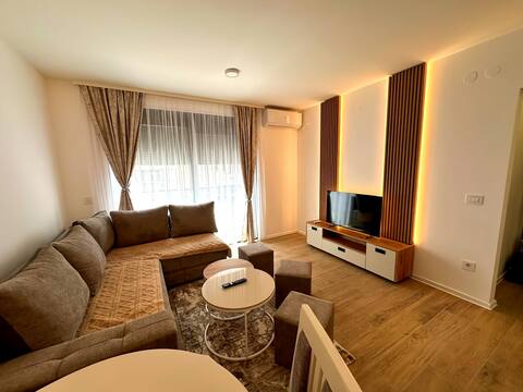 3 bedroom apartment in the city center!