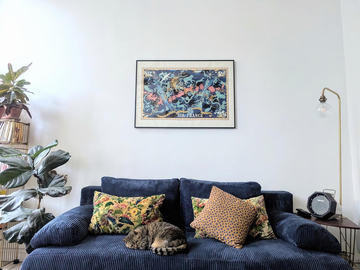 Top Airbnb: Small quiet cocoon in the city center in Marseille 1er Arrondissement