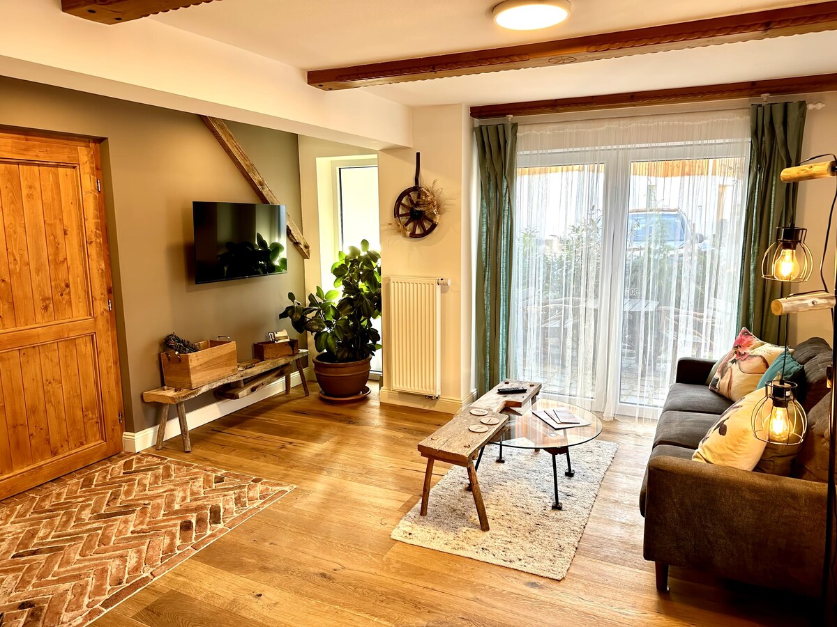 Leistungsstarkes Airbnb: FeWo Pfronten - mountains and pictures ground floor in Pfronten