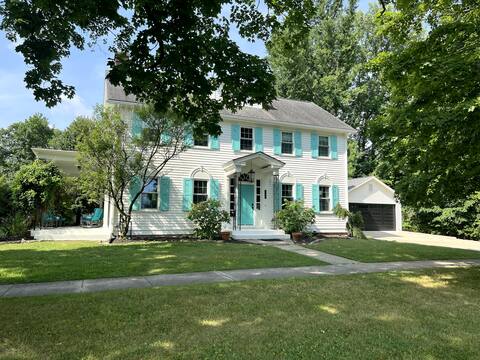 *TOP Yellow Springs BnB*5BR in the heart of YS!