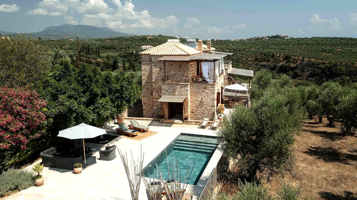 Peroulia Stone Villa in Koroni Peloponnese