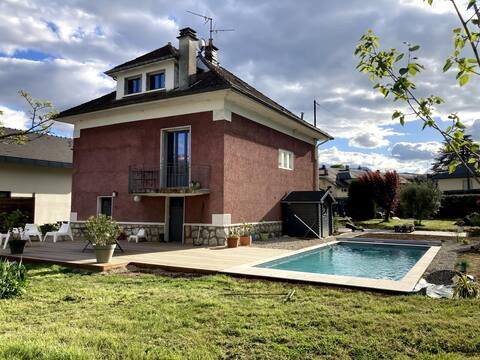Family home with swimming pool in Savoie