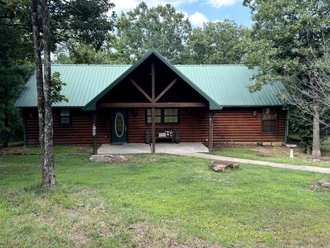 Whitley and Cooper’s Sweet Retreat, Tenkiller Lake