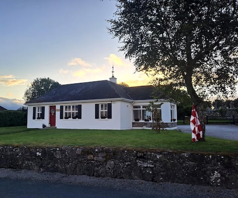 Owenie's Cottage - Enjoy Our Top Class Hot Tub