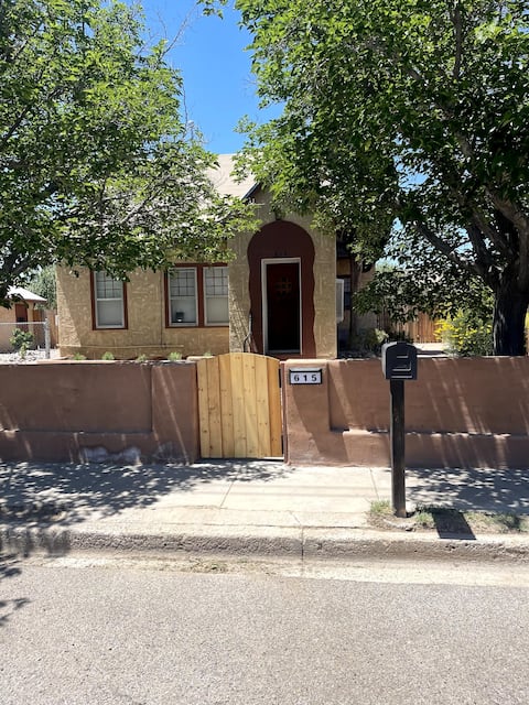 Casita
De Agua Encanto