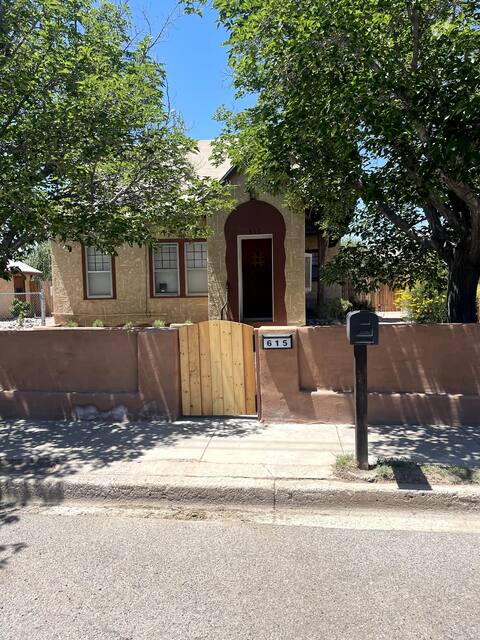 Casita
De Agua Encanto
