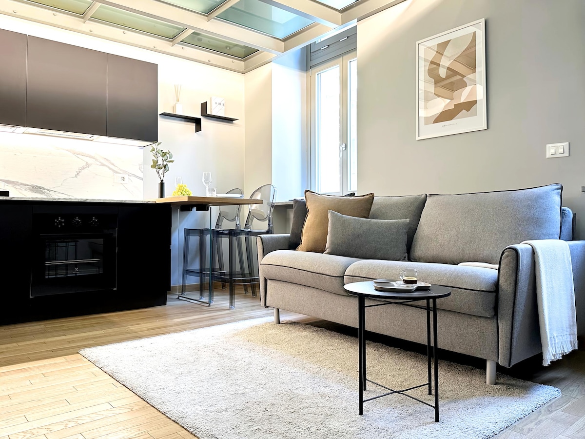 Top performing Airbnb: Jacuzzi Luxury Apartment in the Town Centre in Torino