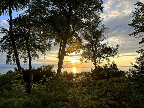 Lake Michigan beach house! Sunsets & island views