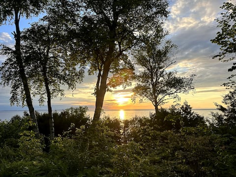 Lake Michigan beach house! Sunsets & island views